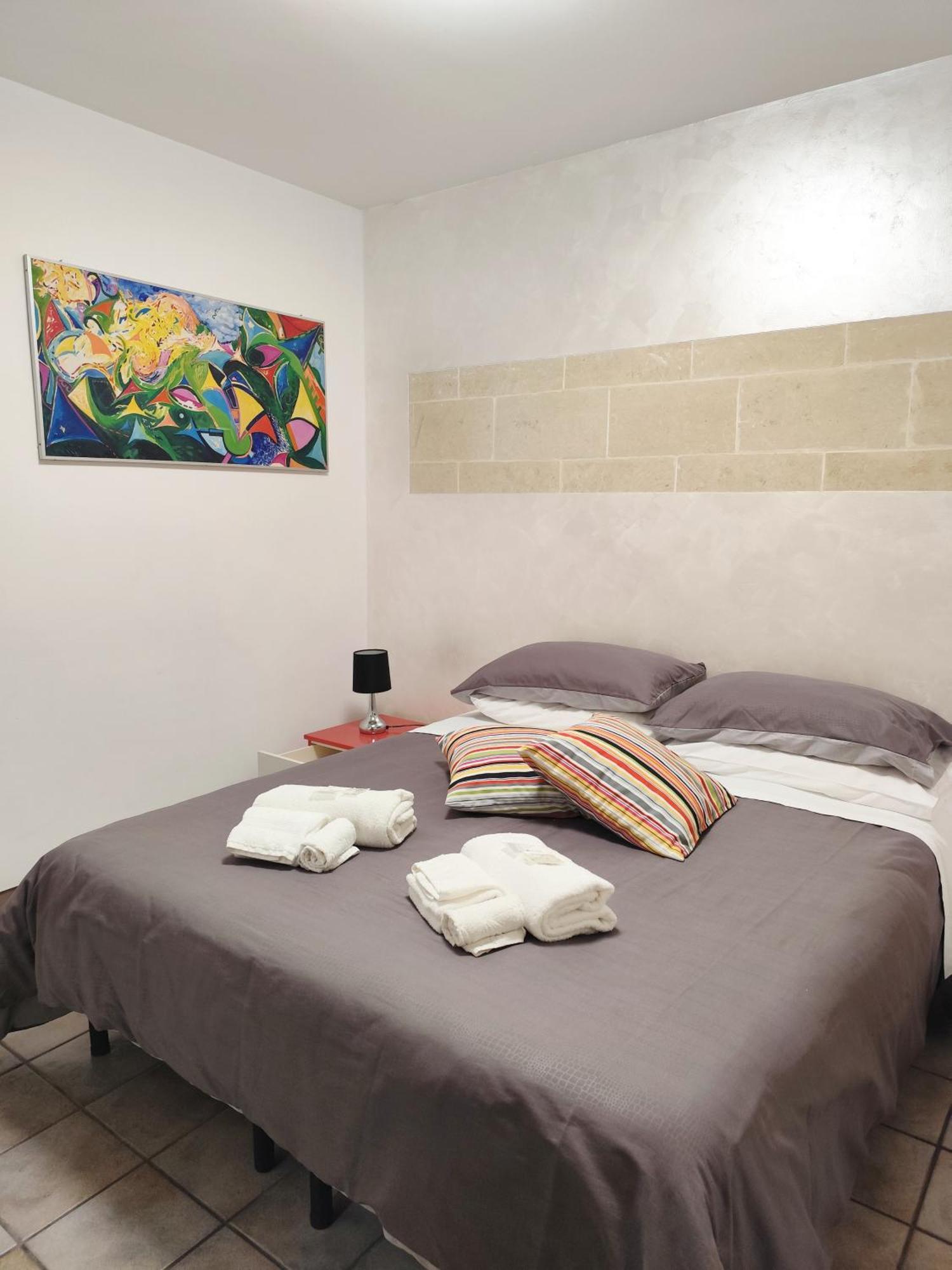 ليتشي White Suite B&B المظهر الخارجي الصورة